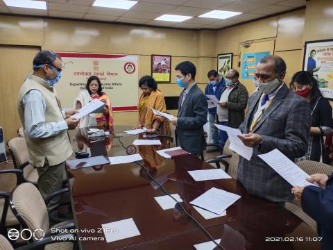 Swachhta Pledge being administered by Secretary, Department of Consumer Affairs with all senior officers on 16.02.2021